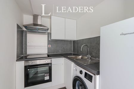 2 bedroom apartment to rent The Beeches, 13 Montgomery Road, Sheffield, S7 - Photo 5