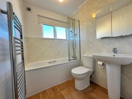 Meadow Road, Cirencester - Photo 5