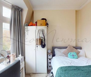 4 bedroom flat to rent - Photo 5