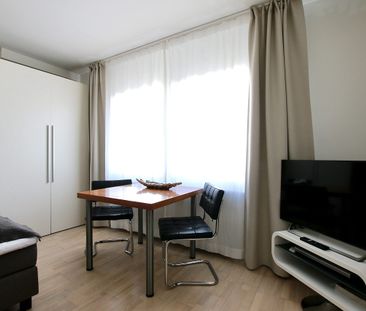 Modern möbliertes Apartment mit Aufzug im Herzen von Köln - Photo 4