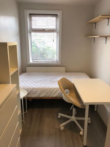 Room in a Shared House, Queens Road, S2 - Photo 3