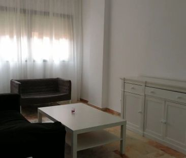 Apartamento de alquiler en Avenida Alcalde Luis Uruñuela, Colores -... - Foto 3