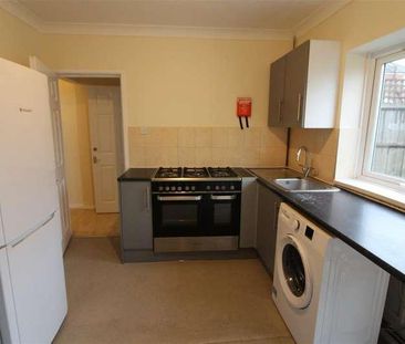 Southcliff Road, Southampton, SO14 - Photo 2