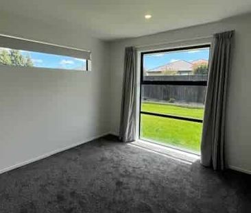 Charming 2-Bedroom Home awaits you! - Photo 1