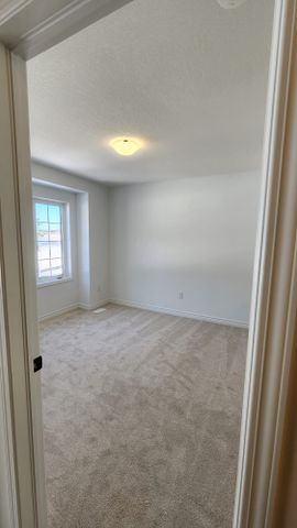 For Lease - 181 Forestwalk Street, Kitchener, Ontario - Photo 4