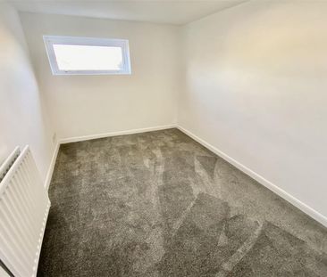 St Georges Road, Selden, Worthing - Photo 4