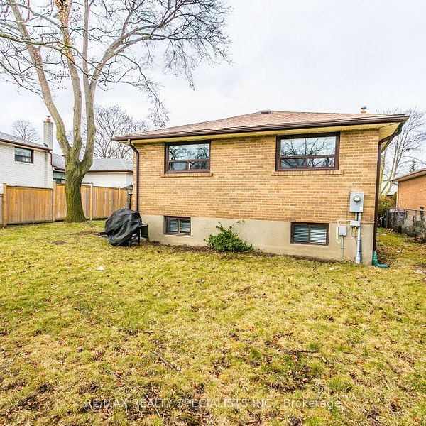 For Lease - 1164 Shamir Crescent, Mississauga, Ontario - Photo 1