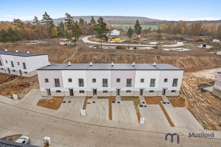 Pronájem domu 92 m² s pozemkem 300 m² - Фото 4