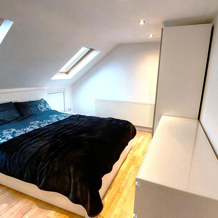 Station Road, Hayes, Middlesex UB3 - Photo 1