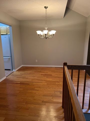 For Lease - 61 Rueter Street, Barrhaven, Ontario - Photo 5