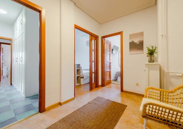 Avenida del Llano Castellano, Madrid, Community of Madrid 28034