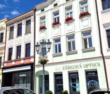 Prostorný byt 1+1 na náměstí - Фото 1