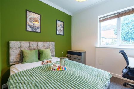 1 bedroom in a house share to rent - Photo 5