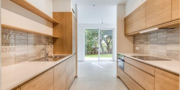 Appartement te huur in Kortrijk voor € 1.350 met 2 slaapkamers - Photo 1