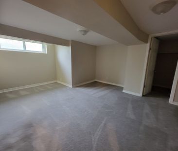 For Lease - 43 Barnesdale Avenue, Hamilton, Ontario - Photo 3