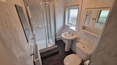 Vernon Drive, Linwood, PA3 - Photo 4