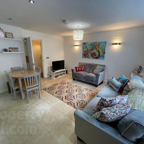 Apt 1-2a Eglantine Gardens, BT96EZ, Belfast - Photo 1