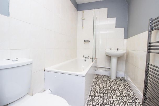 3 bedroom House To Let - Photo 1