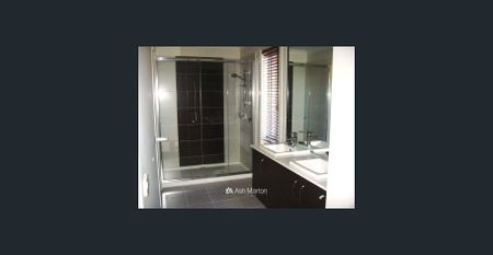 Spacious Family Living - Photo 3