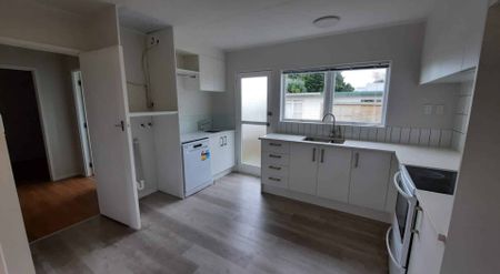 2-bedroom unit in Mt Wellington - Photo 3