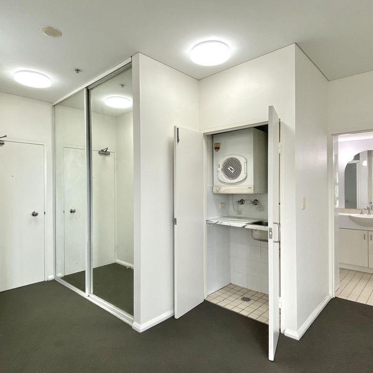 Prime Studio Apartment - Photo 1