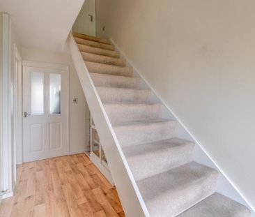 2 bedroom terraced house to rent - Photo 5