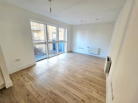 1 bedroom apartment to rent - Photo 2