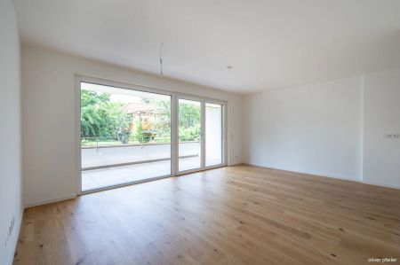 NEUBAUERSTBEZUG: MODERNE; RUHIGE 2 ZIMMERWOHNUNG MIT BEEINDRUCKENDEM BALKON + GARAGENPLATZ - Foto 3