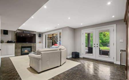 For Lease - 42 Heathview Avenue, Toronto, Ontario - Photo 2