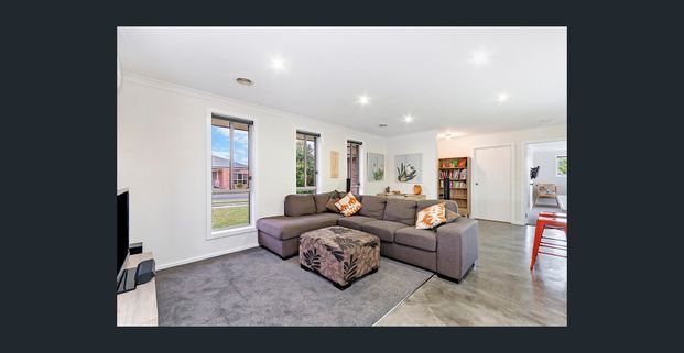 North Warrnambool Family Home! - Photo 1