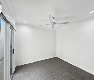 SPACIOUS & STYLISH TERRACE HOME WITH CONSERVATION VIEWS! - Photo 3
