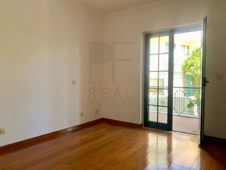 3 room luxury Apartment for rent in Cascais e Estoril, Portugal - Photo 5