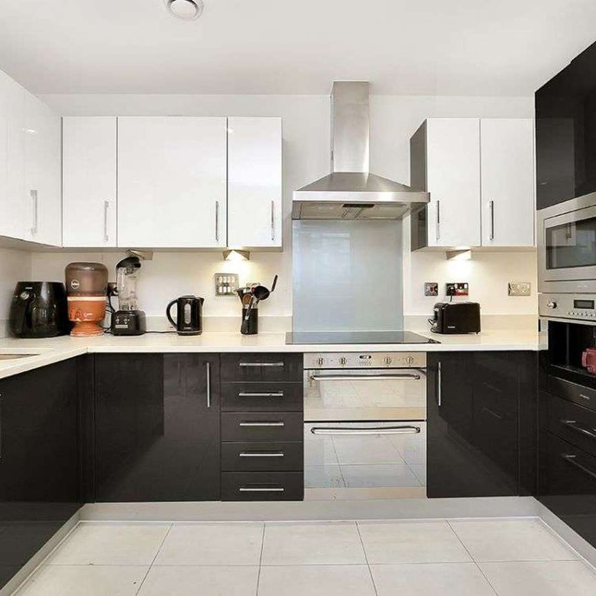 Province Square Room C - Photo 1