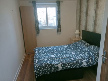 1 Bed Flat, Allanfield Place, EH7 - Photo 3