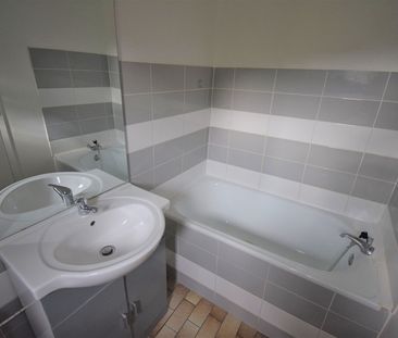 Appartement Elbeuf 2 pièce(s) 40 m2 - Photo 4