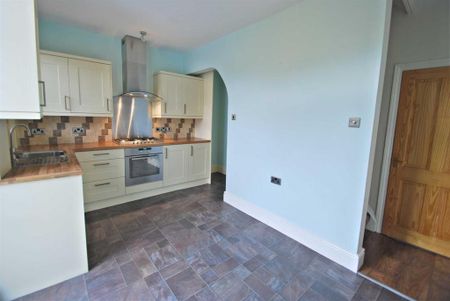 2 bedroom terraced house to rent - Photo 2
