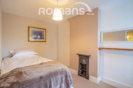 4 bedroom terraced house to rent - Photo 5