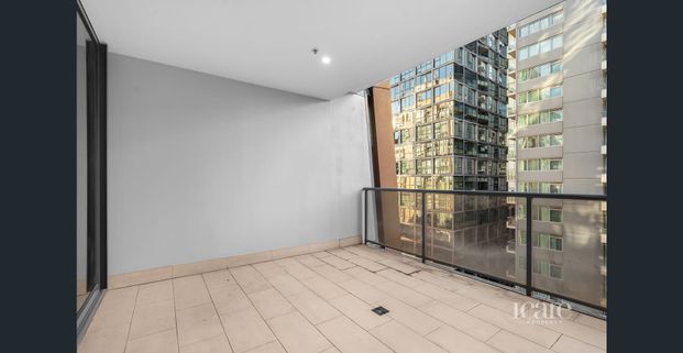 Modern CBD Apartment with Stylish Upgrades & Prime Location - Photo 1