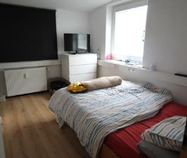 Direkt an der TU WG geeignete 4 Zimmer Wohnung - Photo 3