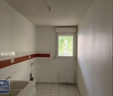 Location Appartement 3 pièces 65m² FOUGERES 35300 - Photo 5