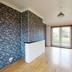 Court Cottages, Staple Road, Wingham, CT3 1AU, Kent - Photo 4