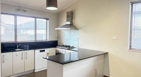 11 Hay Street, Bromley - Photo 2