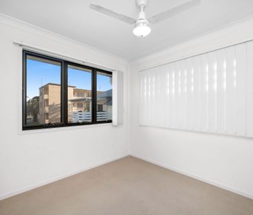 Unit 3/274 Cavendish Road, Coorparoo. - Photo 3