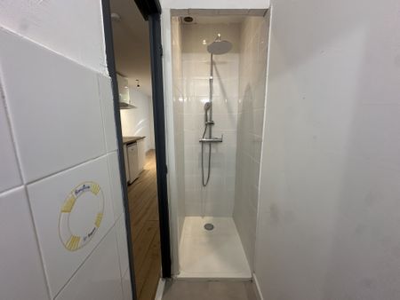 Location Appartement 1 pièce 23m² SOMMIERES 30250 - Photo 4