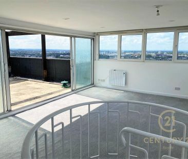 3 bedroom penthouse to rent - Photo 4