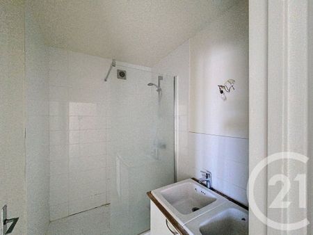 Location Appartement 4 pièces 85m² COURNON D AUVERGNE 63800 - Photo 3