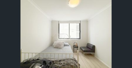 Full Furnished 2 bedroom apartment in Parramatta - Photo 2