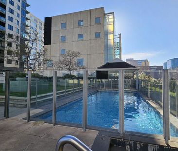 St Kilda Road - Photo 1