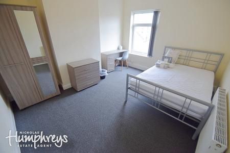 Watford Street, Shelton, Stoke-On-Trent, ST4 - Photo 2