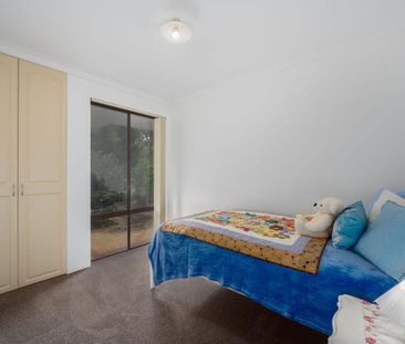 6 Sefton Road, Roleystone, WA 6111 - Photo 4